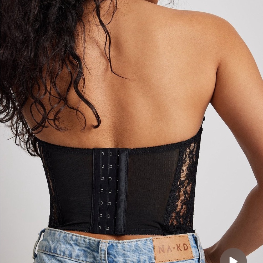 Elegant Black Lace Bustier Top - Picture 5 of 5